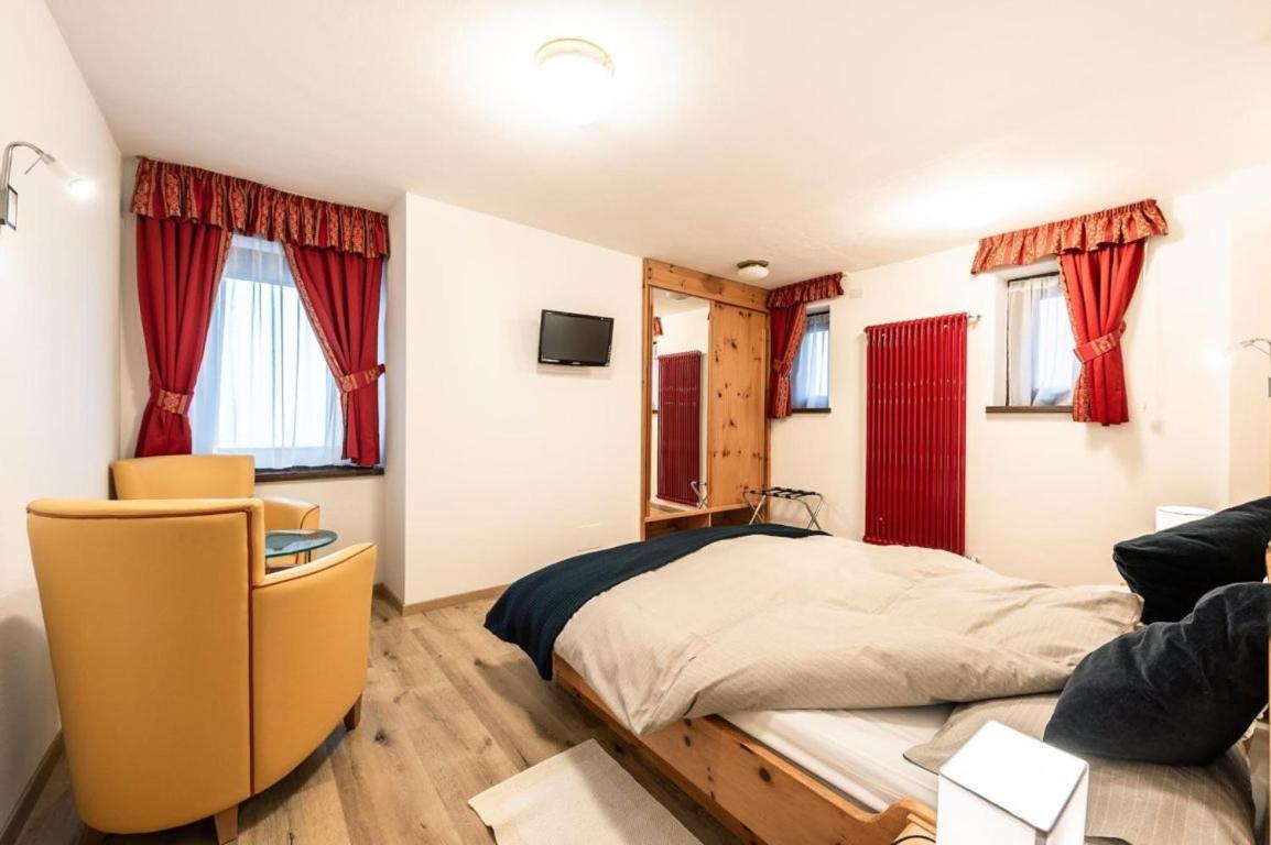 Hotel Savoia Canazei Eksteriør bilde