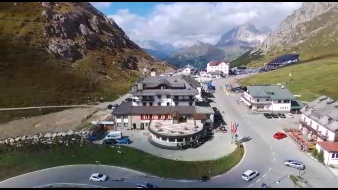 Hotel Savoia Canazei Eksteriør bilde